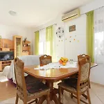 Apartament By The Sea Slatine, Ciovo - 4871